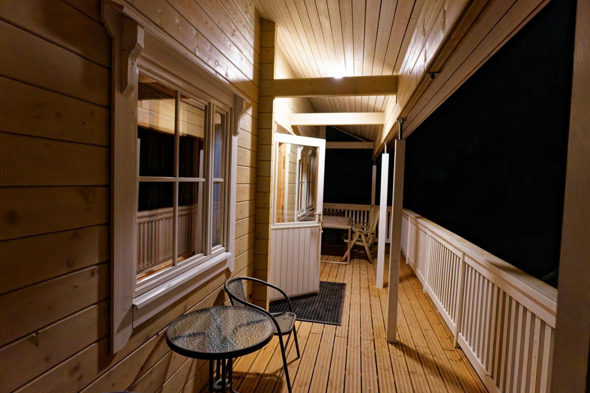 Autour De L'etang 86 Chalet